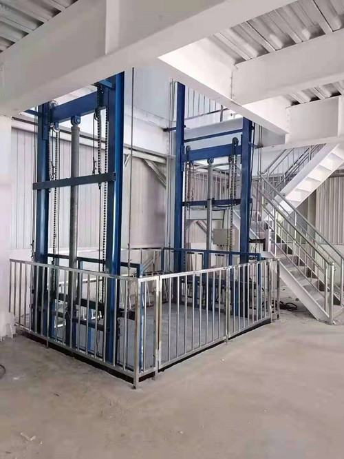 ? ? ?導軌式升降平臺適用范圍有哪些(圖1) ? ? ?導軌式升降平臺適用范圍有哪些(圖1)