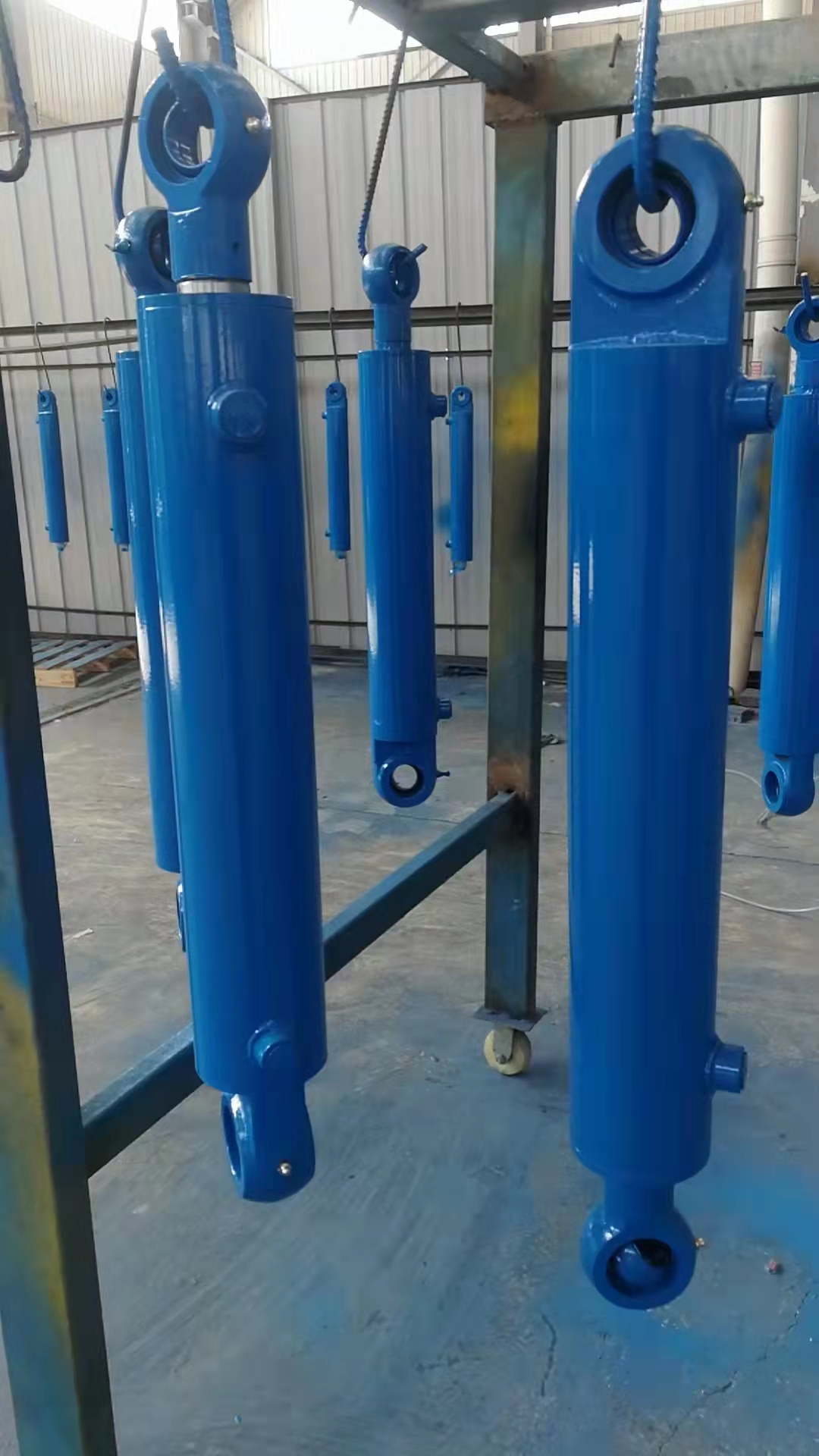 液壓油缸漏油的原因(圖7) 液壓油缸漏油的原因(圖7)